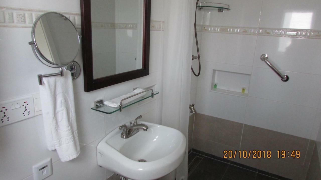 Frederick'S Lodge Kumasi Exterior foto